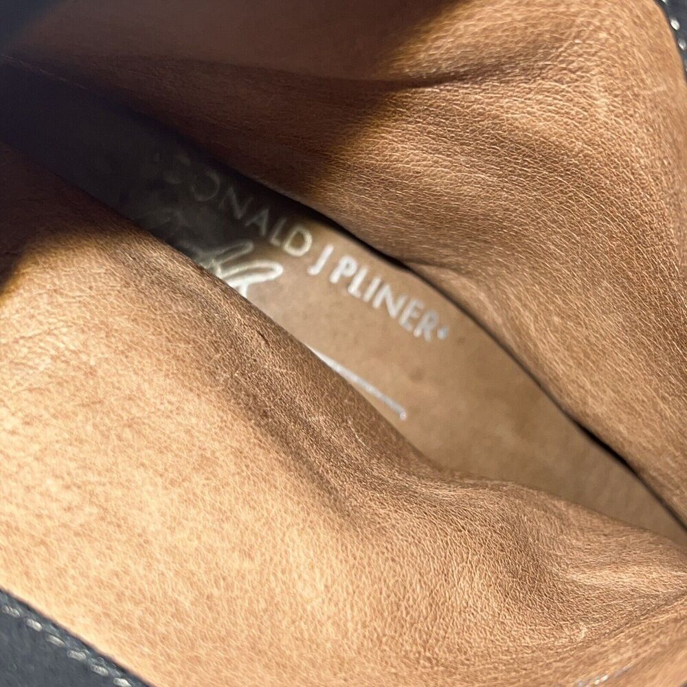 Donald J Pliner Womens Danee Western Mid Calf Buckle Booties Size 7.5 M Leather - Picture 11 of 11